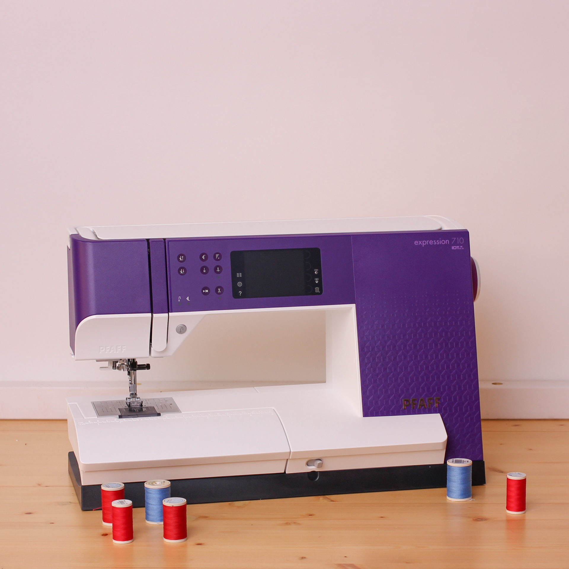 Macchina per cucire PFAFF Expression 710